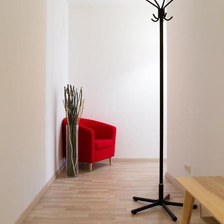 Great Tourist And Business Apartment Near Center Bratislava Exteriör bild